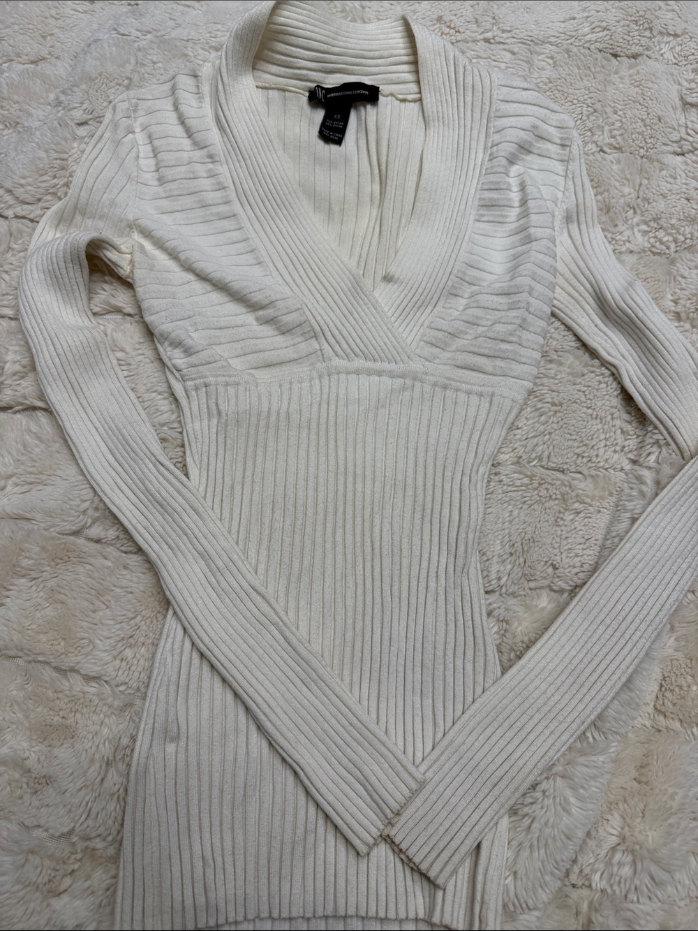 INC International Concepts Cream Ribbed V-Neck Sweater